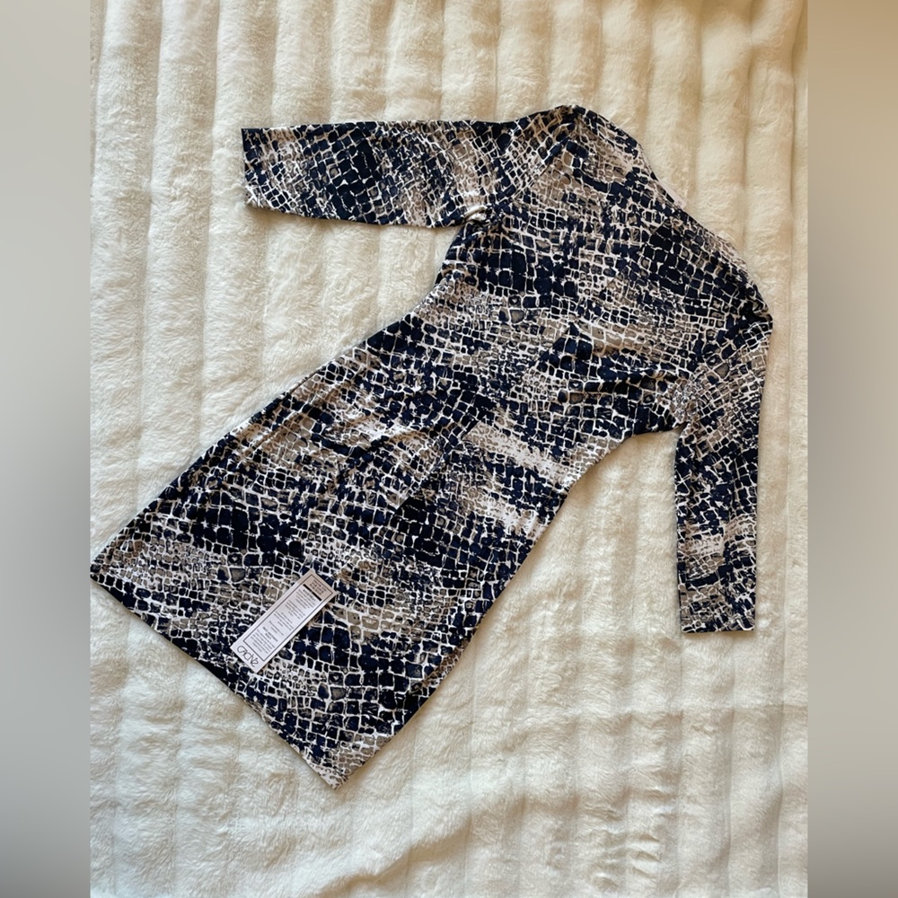 Cache Dress. - Picture 3 of 4